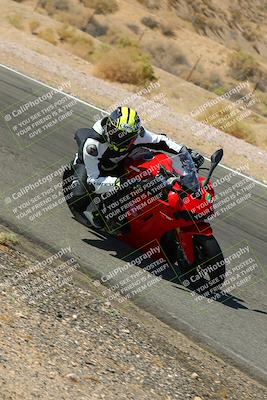 media/Oct-16-2022-TrackXperience (Sun) [[236a00b5b6]]/Group 1/session 4 turn 2/